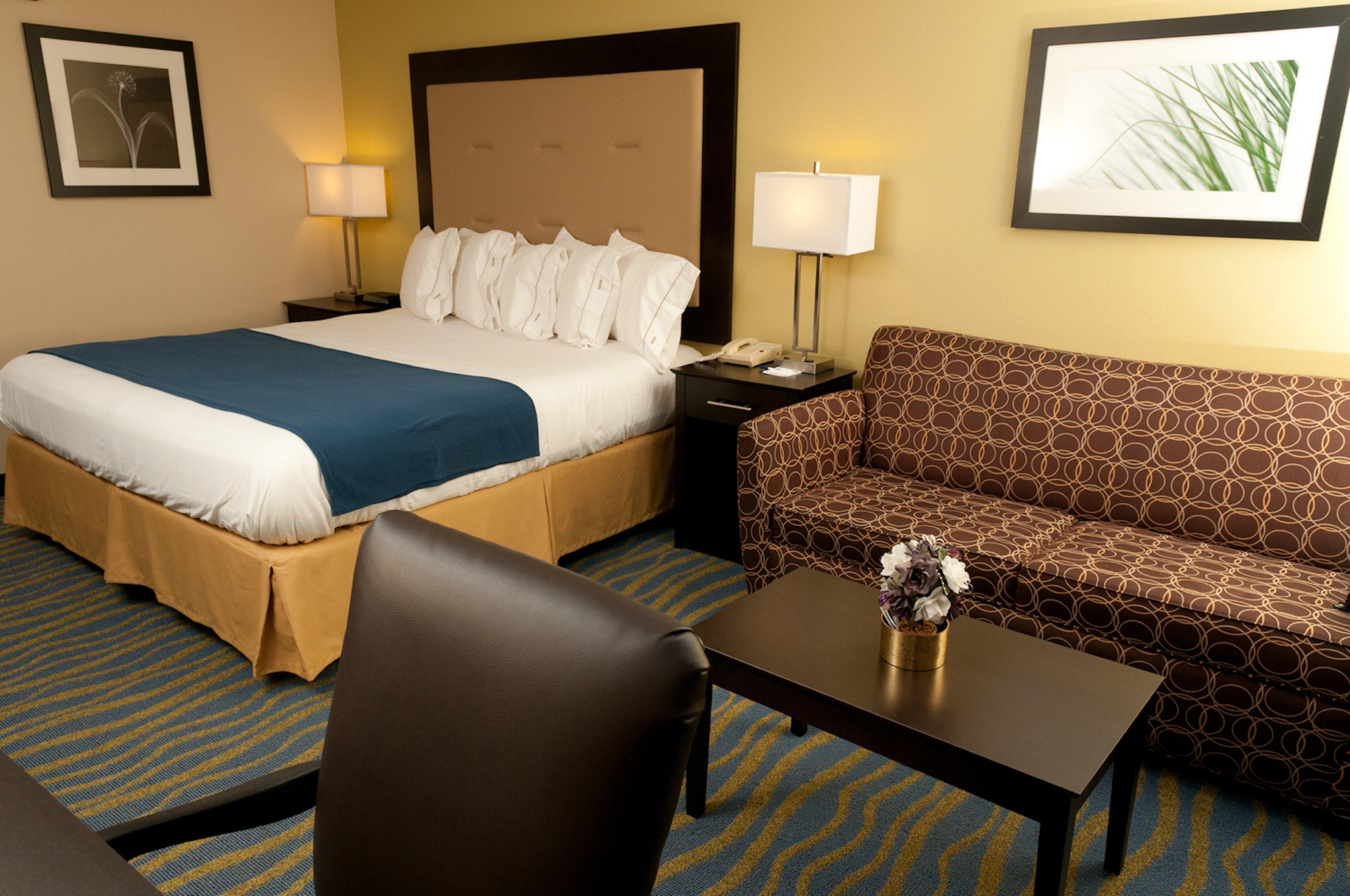 Holiday Inn Express Hotel & Suites Bloomington-Normal University Area By Ihg Exterior foto